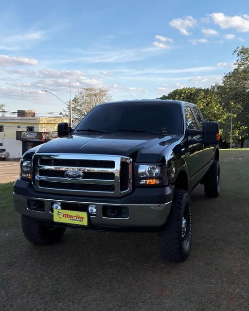FORD F-250 XLT - Imagem 1