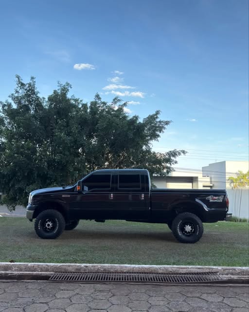 FORD F-250 XLT - Imagem 2