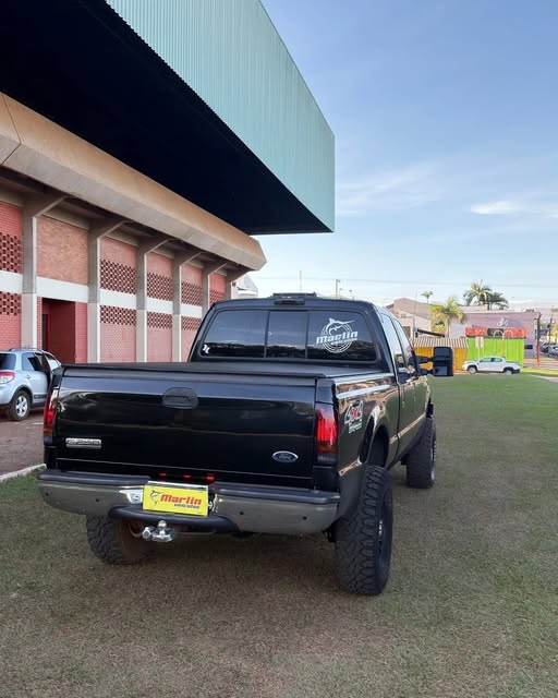 FORD F-250 XLT - Imagem 3