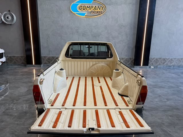 VOLKSWAGEN SAVEIRO - Imagem 9