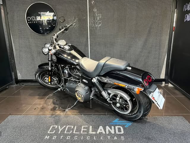 HARLEY-DAVIDSON FAT BOB - Imagem 6