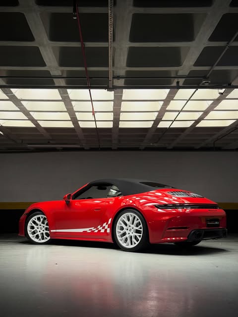 PORSCHE 911 CARRERA T CABRIOLET - Imagem 2