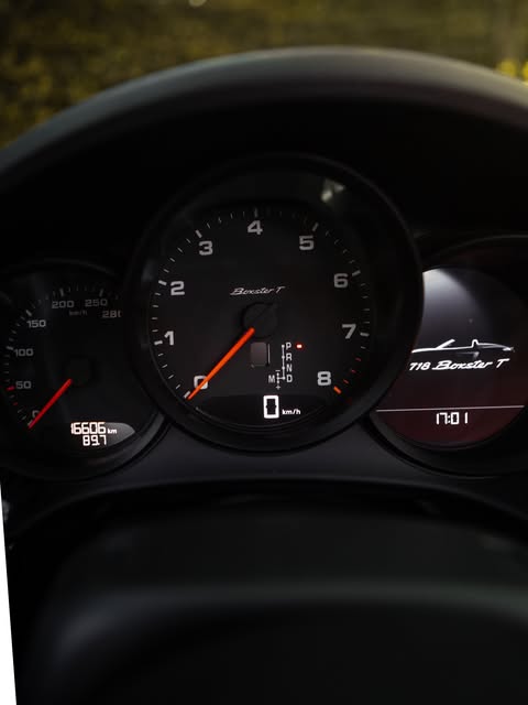 PORSCHE 718 BOXSTER T - Imagem 15