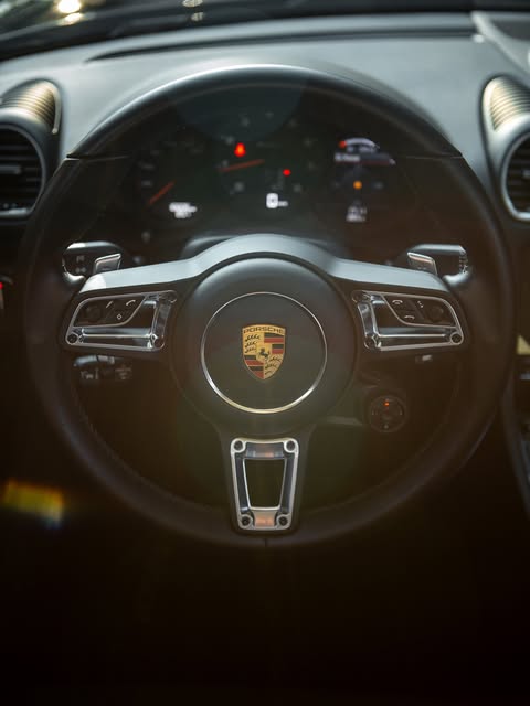 PORSCHE 718 BOXSTER T - Imagem 16