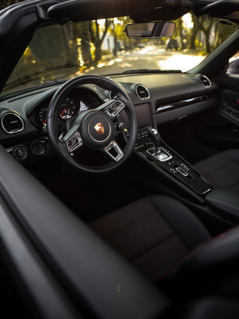 PORSCHE 718 BOXSTER T - Imagem 9