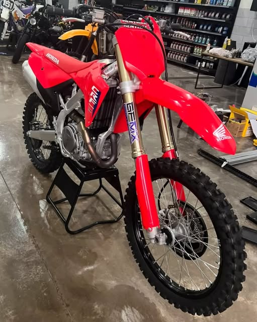 HONDA CRF 450R - Imagem 3