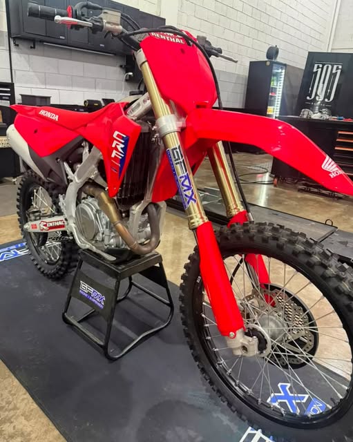 HONDA CRF 450R - Imagem 9