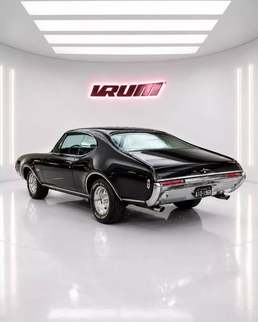 OLDSMOBILE CUTLASS - Imagem 3