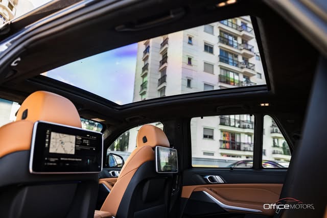 BMW X5 XDRIVE 45E M SPORT - Imagem 8