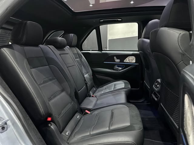 MERCEDES-BENZ GLE 53 AMG - Imagem 7
