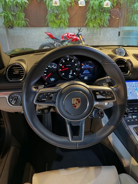 PORSCHE 718 - Imagem 9