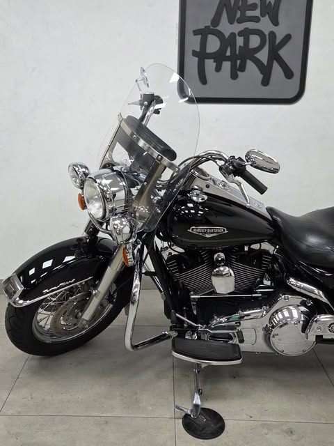 HARLEY-DAVIDSON ROAD KING CLASSIC - Imagem 10