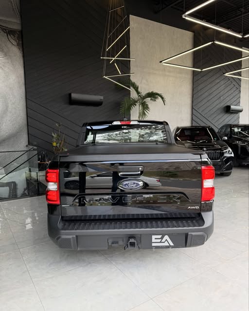 FORD MAVERICK LARIAT FX4 - Imagem 11