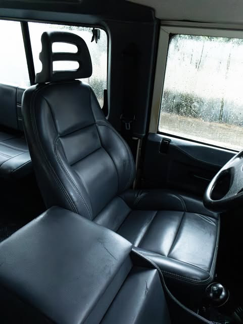 LAND ROVER DEFENDER 90 SW - Imagem 6