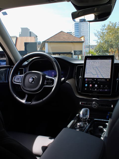 VOLVO XC60 T8 ULTRA - Imagem 4