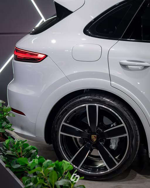 PORSCHE CAYENNE TURBO - Imagem 16