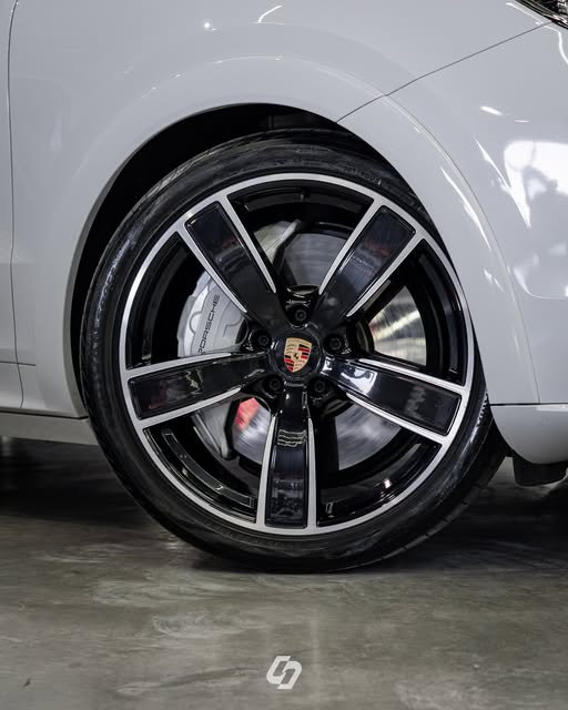 PORSCHE CAYENNE TURBO - Imagem 20