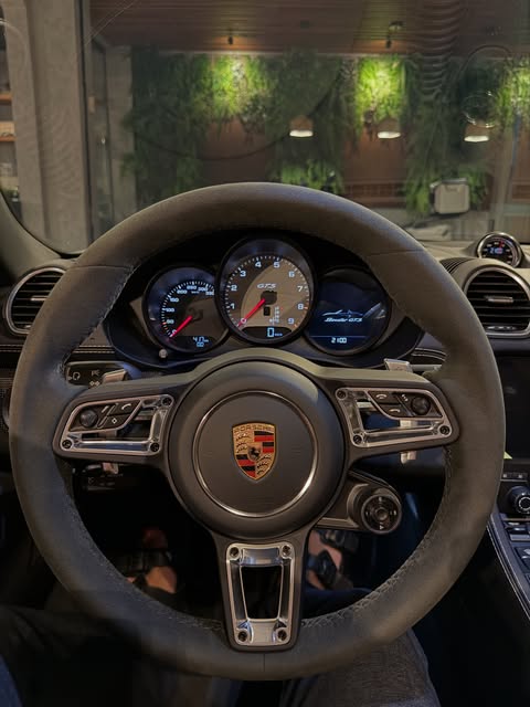 PORSCHE 718 BOXSTER 4.0 GTS - Imagem 16