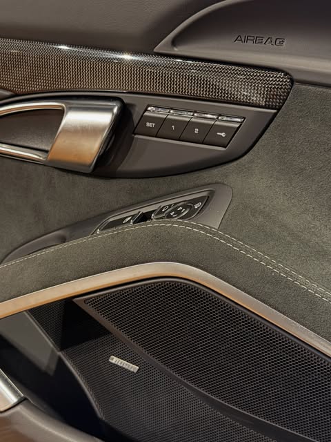 PORSCHE 718 BOXSTER 4.0 GTS - Imagem 18