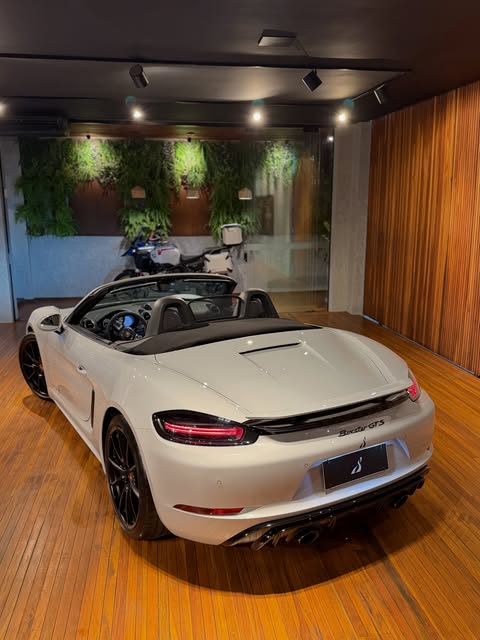 PORSCHE 718 BOXSTER 4.0 GTS - Imagem 4