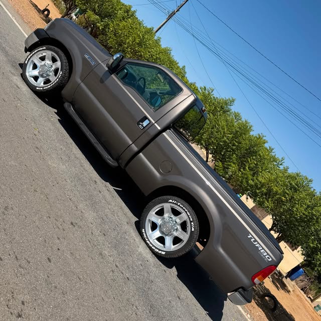 FORD F-250 XLT-L - Imagem 13