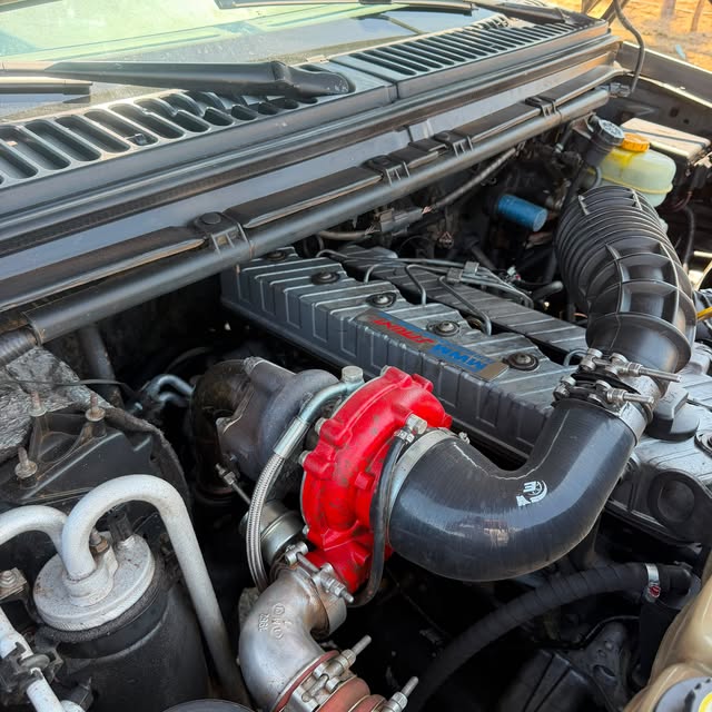FORD F-250 XLT-L - Imagem 19