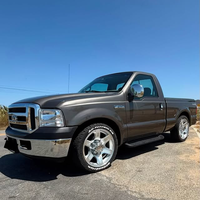 FORD F-250 XLT-L - Imagem 3