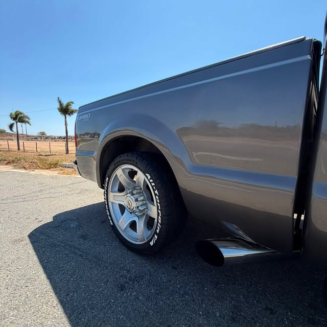 FORD F-250 XLT-L - Imagem 7