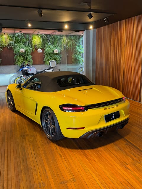 PORSCHE 718 BOXSTER 4.0 GTS - Imagem 15