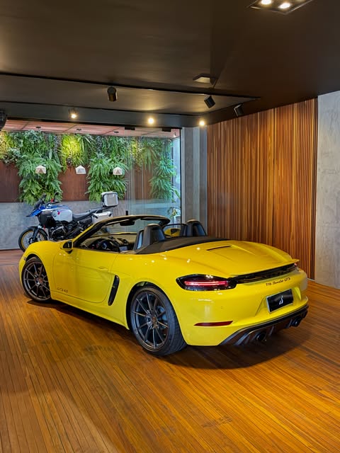 PORSCHE 718 BOXSTER 4.0 GTS - Imagem 18