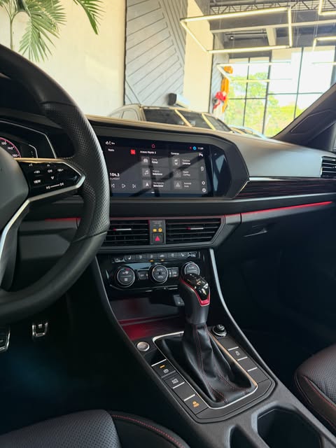 VOLKSWAGEN JETTA GLI - Imagem 6