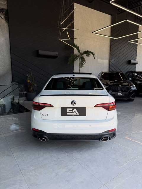 VOLKSWAGEN JETTA GLI - Imagem 10