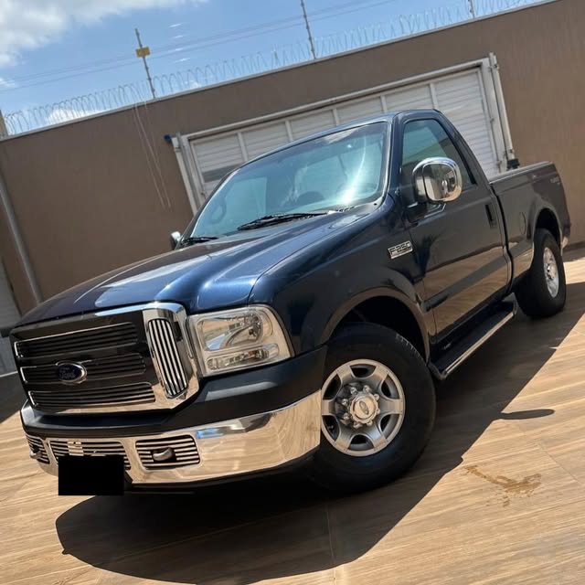 FORD F-250 XLT-L - Imagem 1