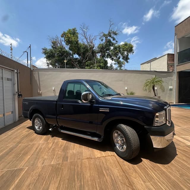 FORD F-250 XLT-L - Imagem 7