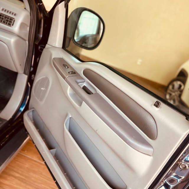 FORD F-250 XLT-L - Imagem 9