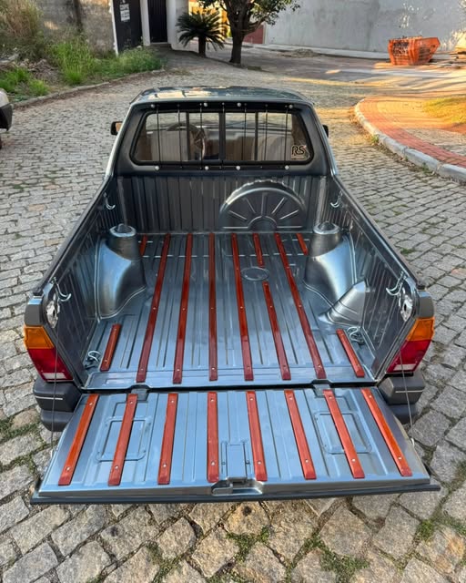 VOLKSWAGEN SAVEIRO - Imagem 8