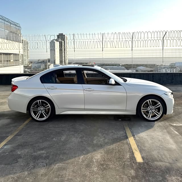BMW 320I SPORT GP - Imagem 5