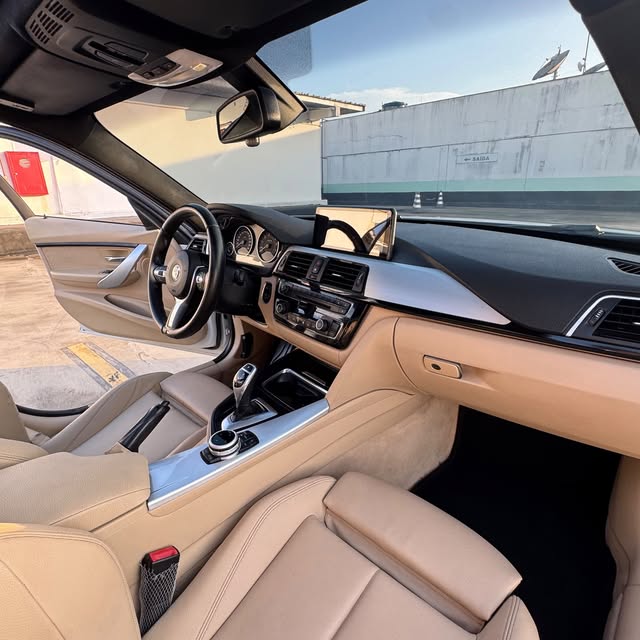 BMW 320I SPORT GP - Imagem 6