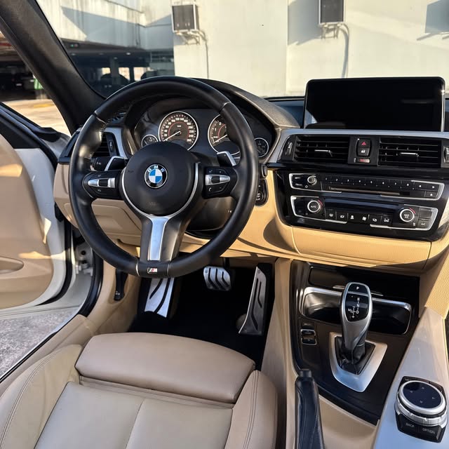 BMW 320I SPORT GP - Imagem 7