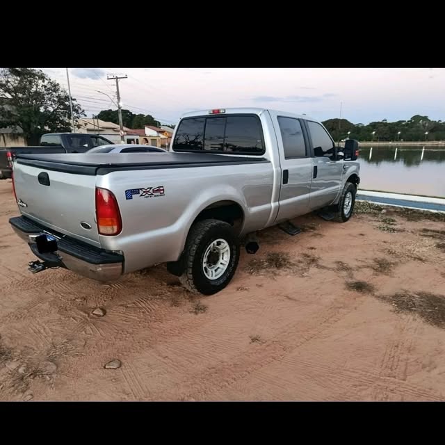 FORD F-250 XLT - Imagem 4