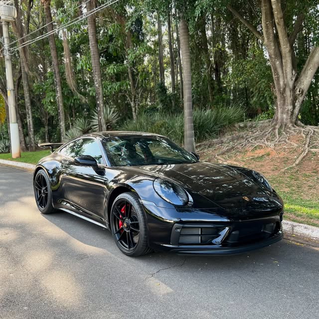 PORSCHE 911 CARRERA GTS - Imagem 3