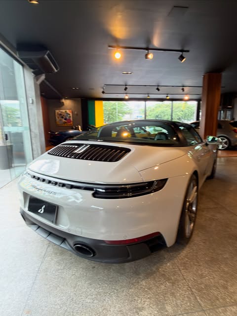 PORSCHE 911 TARGA GTS - Imagem 20