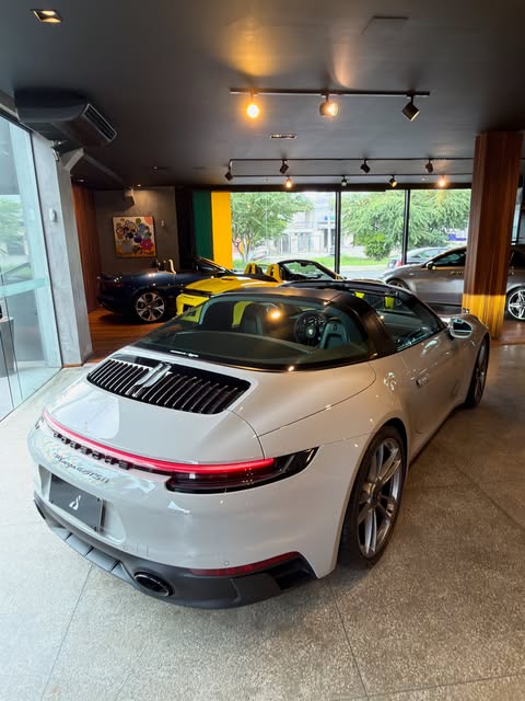 PORSCHE 911 TARGA GTS - Imagem 8