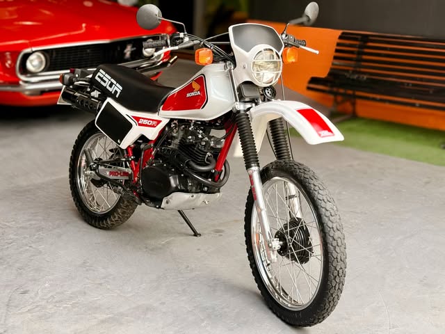HONDA XL 250 R - Imagem 1