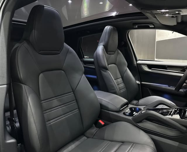 PORSCHE CAYENNE E-HYBRID AWD TIPTRONIC S - Imagem 8