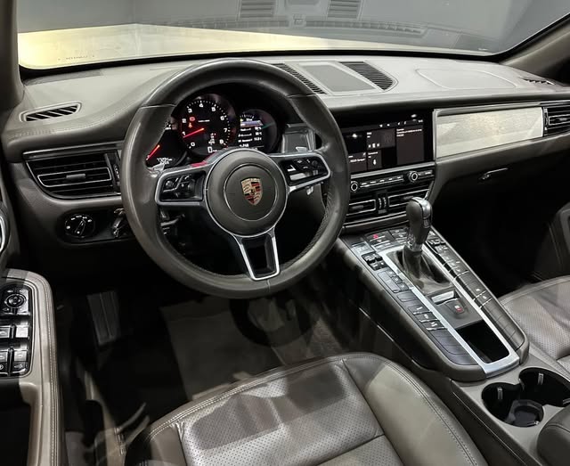 PORSCHE MACAN - Imagem 5
