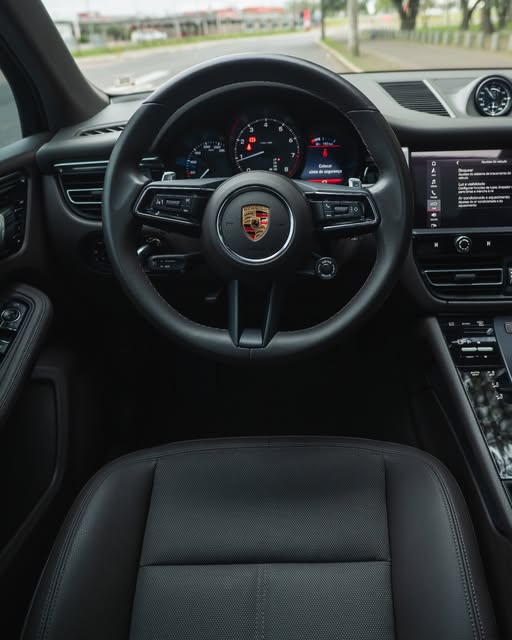 PORSCHE MACAN - Imagem 8