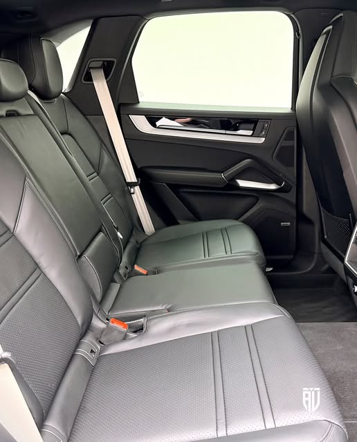PORSCHE CAYENNE S - Imagem 12