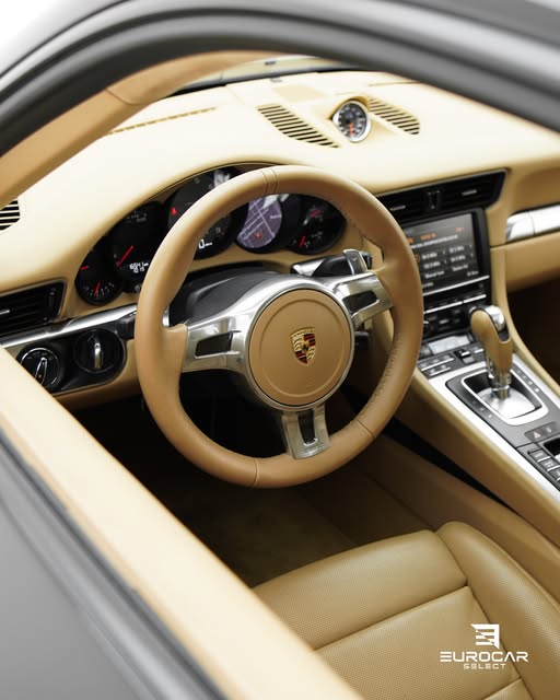 PORSCHE 911 CARRERA S - Imagem 8