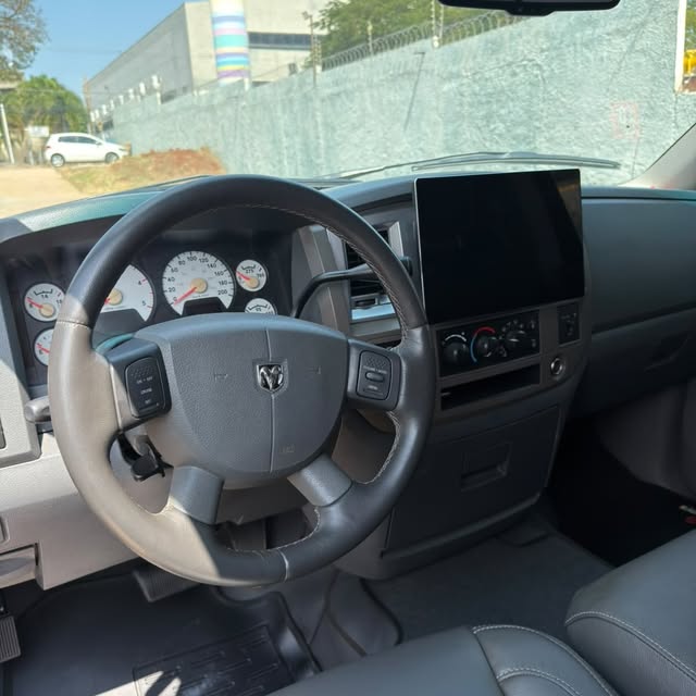 DODGE RAM 2500HD CS - Imagem 7
